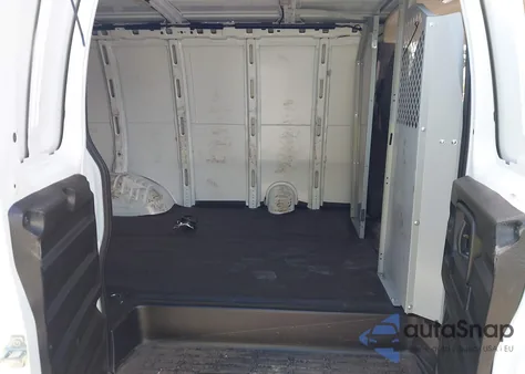 2025 Chevrolet Express G2500 Rwd 2500 Regular Wheelbase Wt from USA, damaged, VIN 1GCWGAFP1S1134612